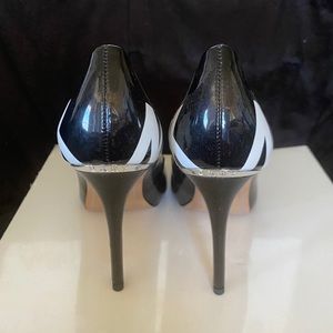 DKNY HIGH HEELS